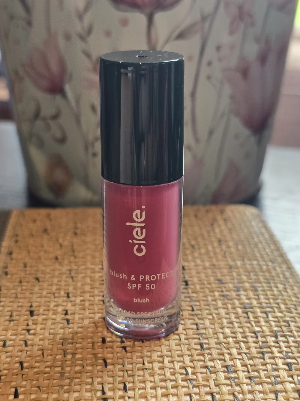 Ciele Blush & Protect Spf50 Liquid Blush Mini In Berri New